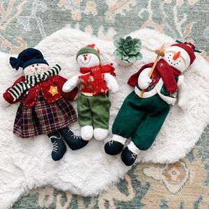 Sitting Stuffed Assorted Snowmen Decorations